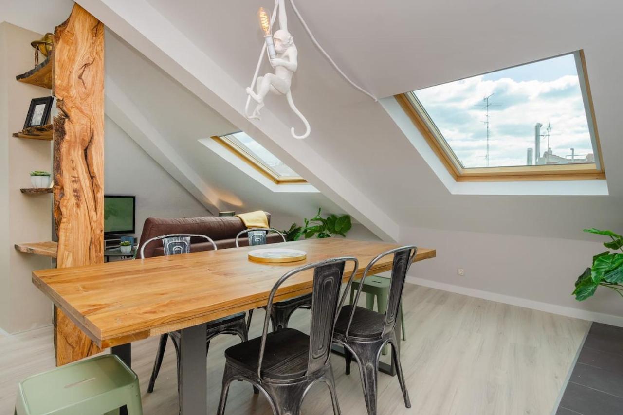 דירות Precioso Atico Con Terraza En El Centro De Madrid Amazing Penthouse In Madrid Center מראה חיצוני תמונה